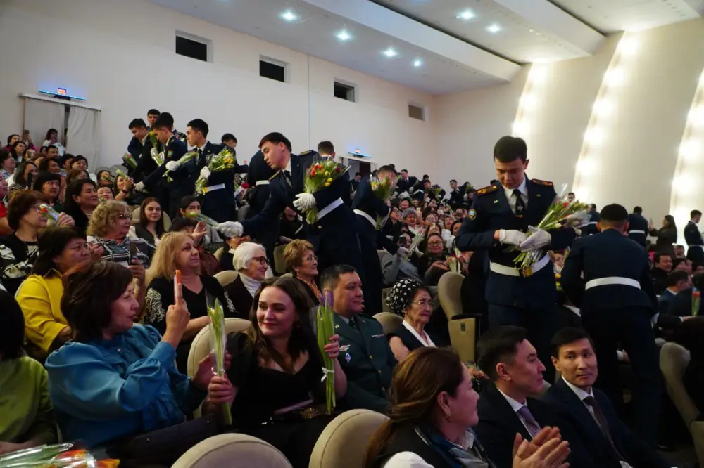 Международный женский день: награды и признание для женщин Акмолинской области {city2}