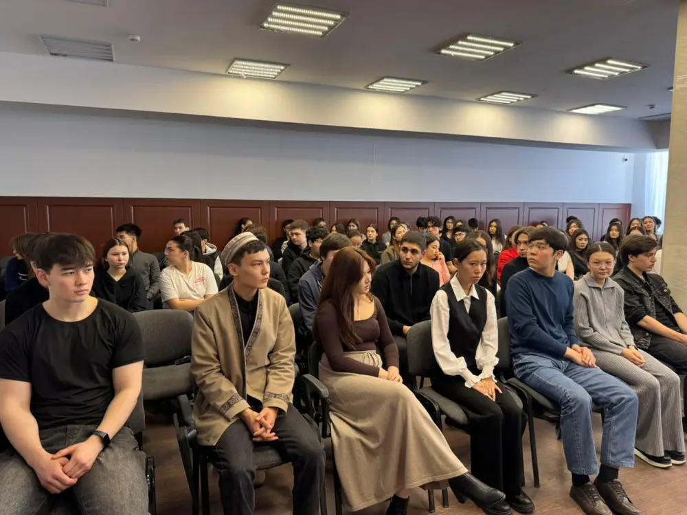 «Закон и порядок»: Симуляционные судебные процессы для студентов и школьников провели в Астане (4)