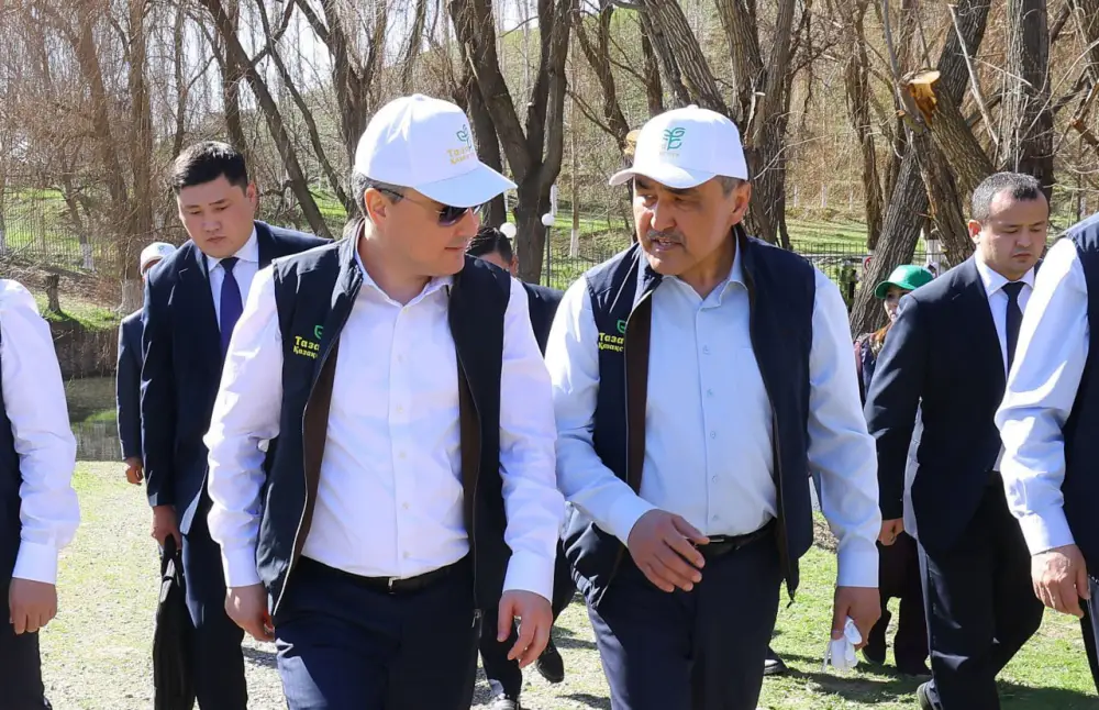 Президентская инициатива «Таза Қазақстан»: Олжас Бектенов принял участие в акции «Мөлдір бұлақ» в Туркестанской области (2)