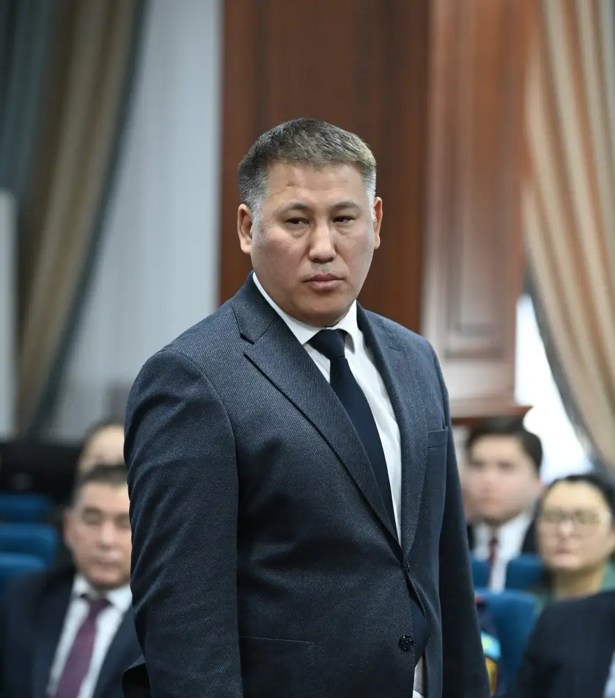 На смену старым дорогам — новые горизонты: Кызылординский филиал АО «НК «КазАвтоЖол» встретил нового директора {city2}