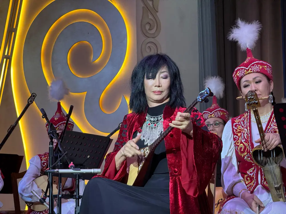 Слияние мелодий времени: в Алматы прозвучали голоса Жамбыла и Дины {city2}