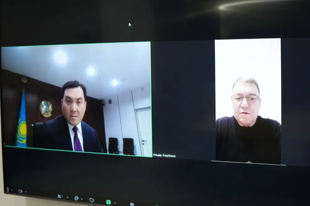 Глобальные экологические инновации и защита прав потребителей: Ерлан Аккенженов отвечает на вопросы граждан {city2}