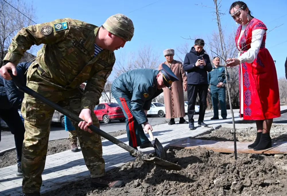 В честь Жаңару күні во всех гарнизонах прошла экологическая акция (7)