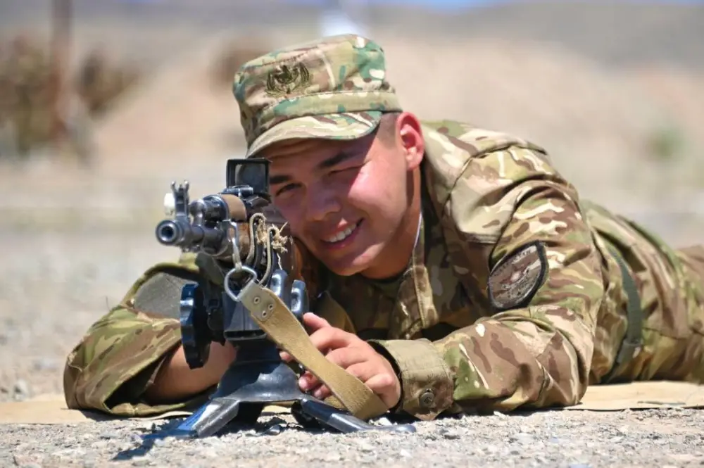 Весенний призыв в Казахстане: более 21 тысячи молодых граждан пополнят ряды армии (4)