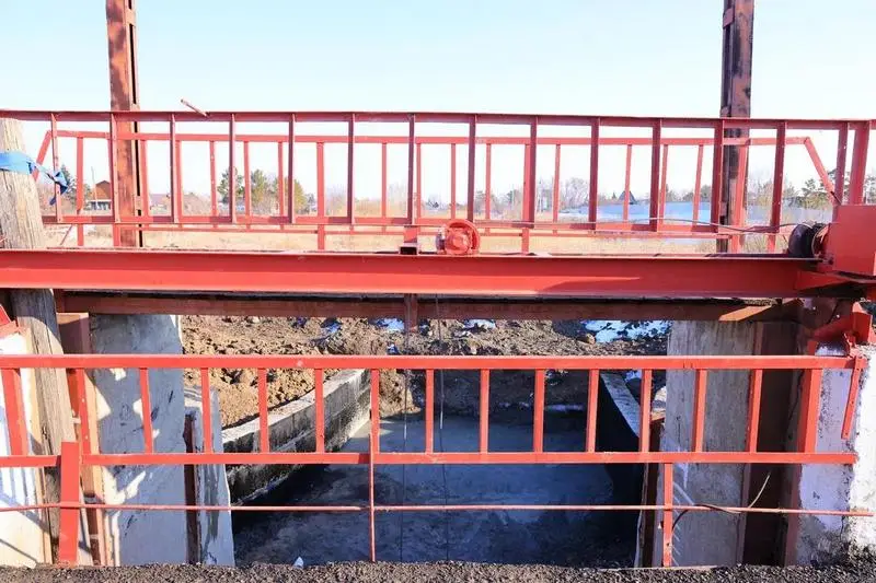 В Караганде завершается строительство ключевого коллектора (2)