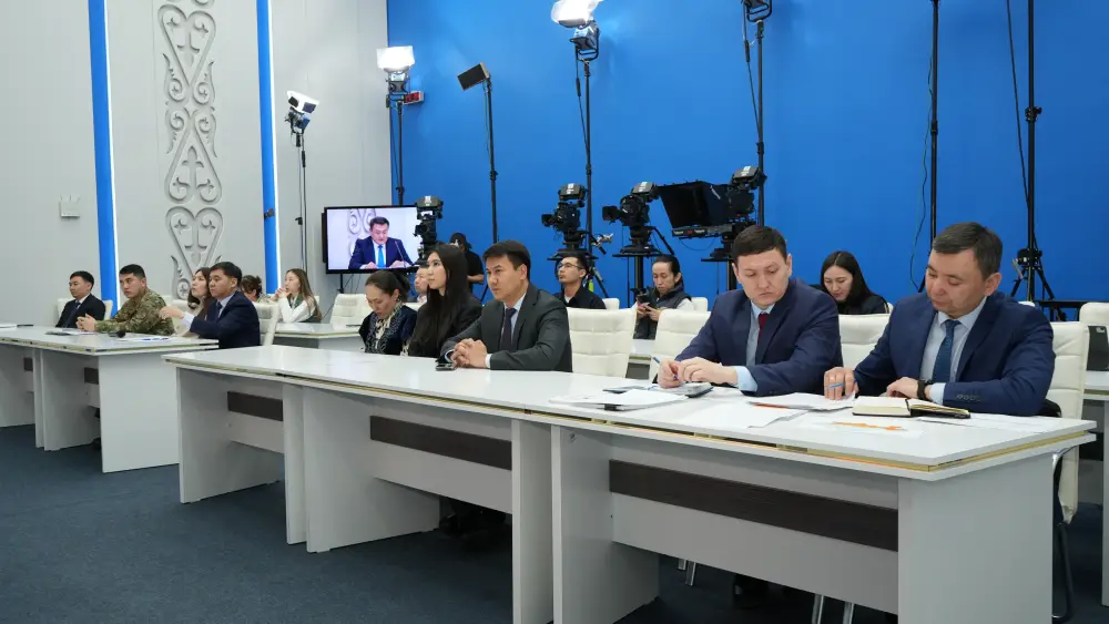 Круглый стол в Службе центральных коммуникаций при Президенте РК по подготовке к паводкам (5)