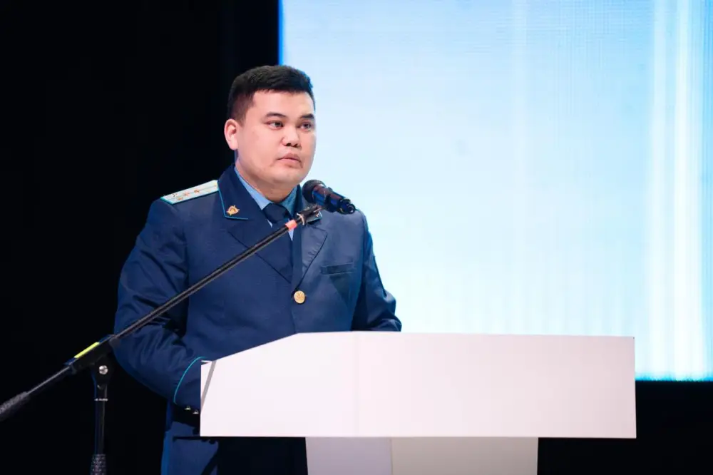 Форум в Астане: Обсуждение киберугроз и методов защиты для школьников и учителей {city2}