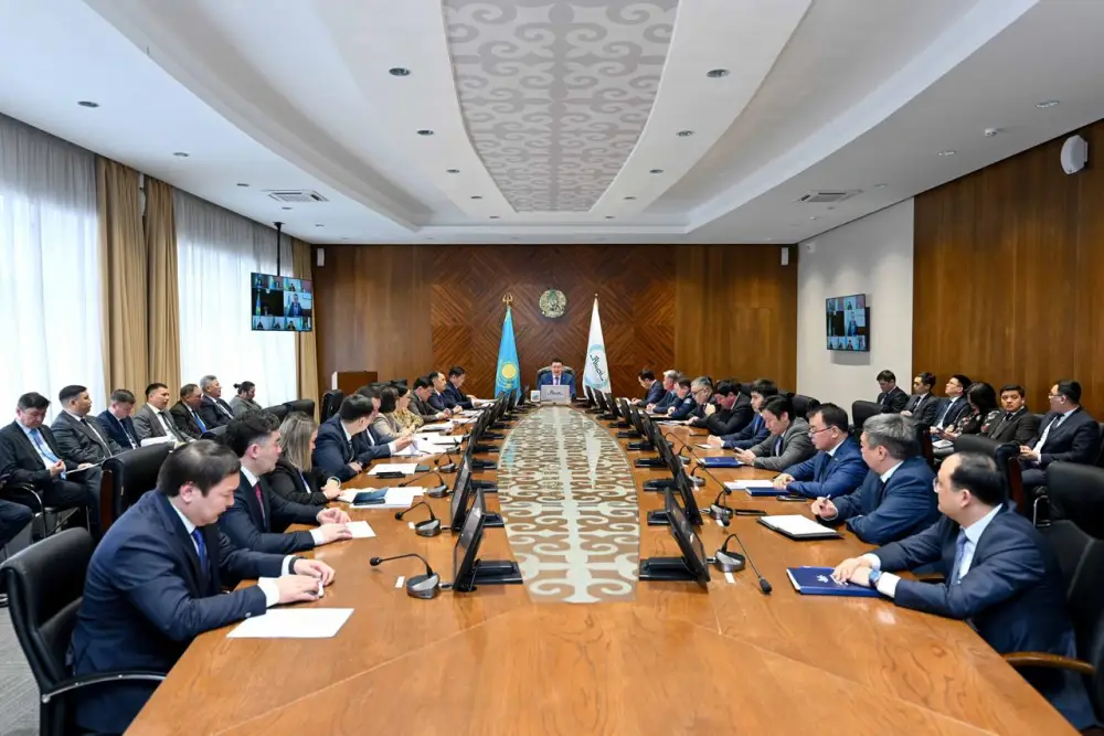 На аппаратном совещании обсуждены итоги использования бюджетных средств и развитие ИИ в 2025 году {city2}