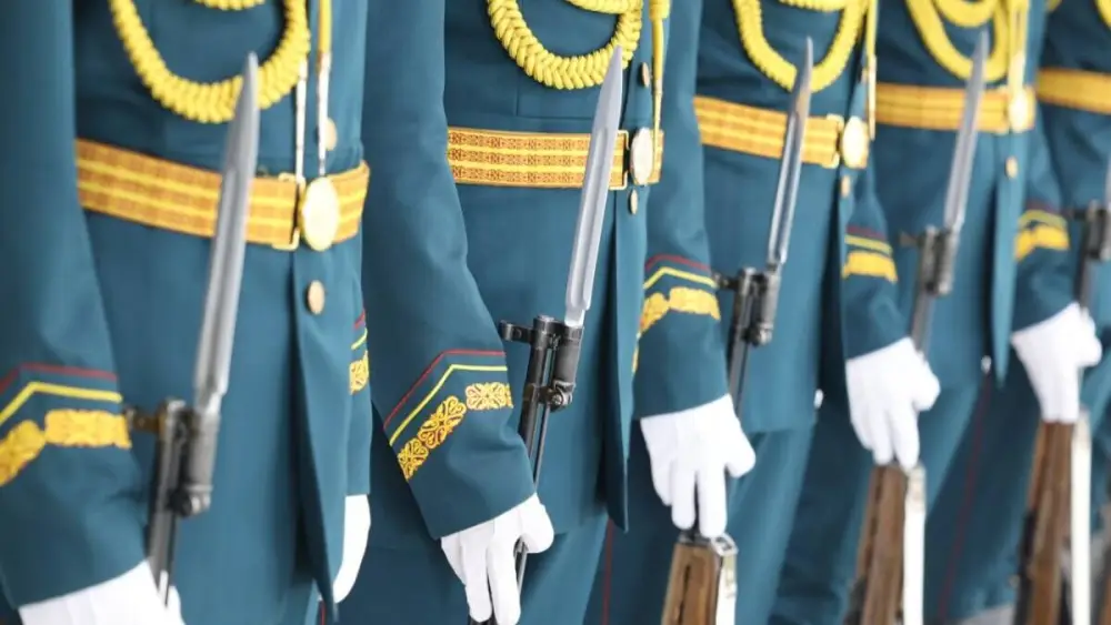 Национальная гвардия: Военная форма, расцвеченная духом казахских традиций {city2}