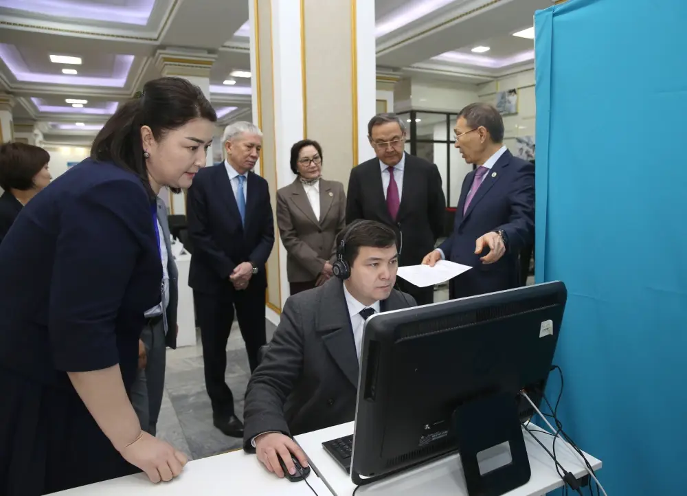 Голосование как праздник: Председатель ЦКР проверяет подготовку к референдуму в Алматы и Алматинской области {city2}