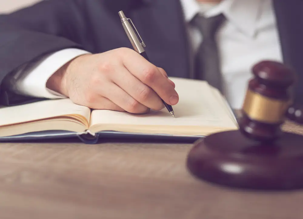 Обсуждение будущего: магистранты Академии правосудия о профессии судьи и образовательной программе {city2}