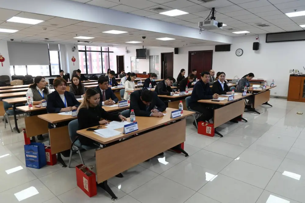 Водные дипломаты Казахстана проходят обучение в Европе и Китае {city2}