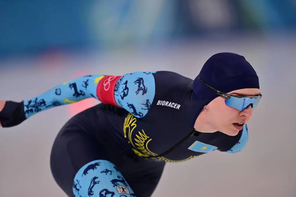 Арина Ильященко и Артур Галиев завершили свои выступления на чемпионате мира по конькобежному спорту в Нидерландах {city2}