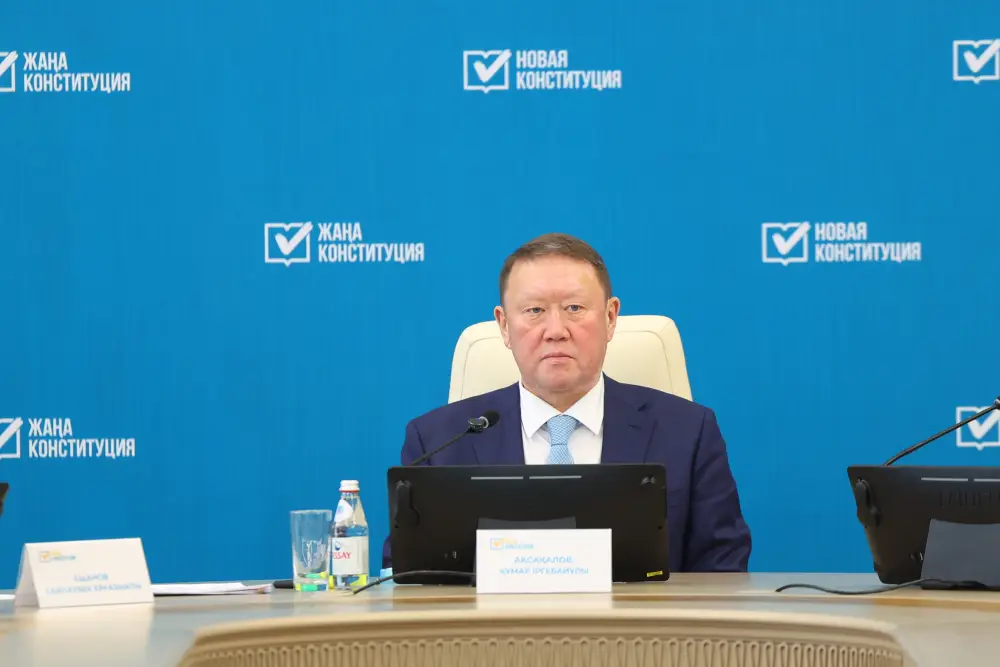 Разъяснили проект новой Конституции (6)