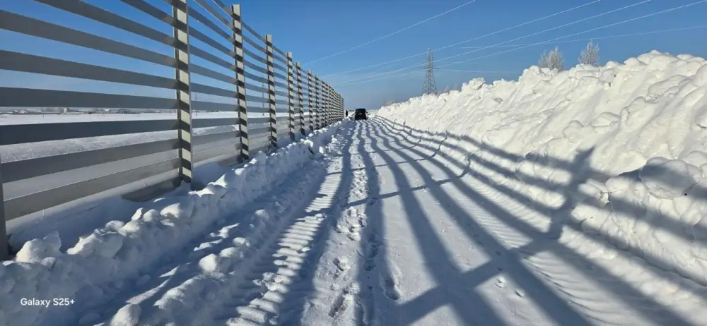 Зима без заносов: на трассе «Астана – Кокшетау» тестируют новую снегозащитную систему (8)