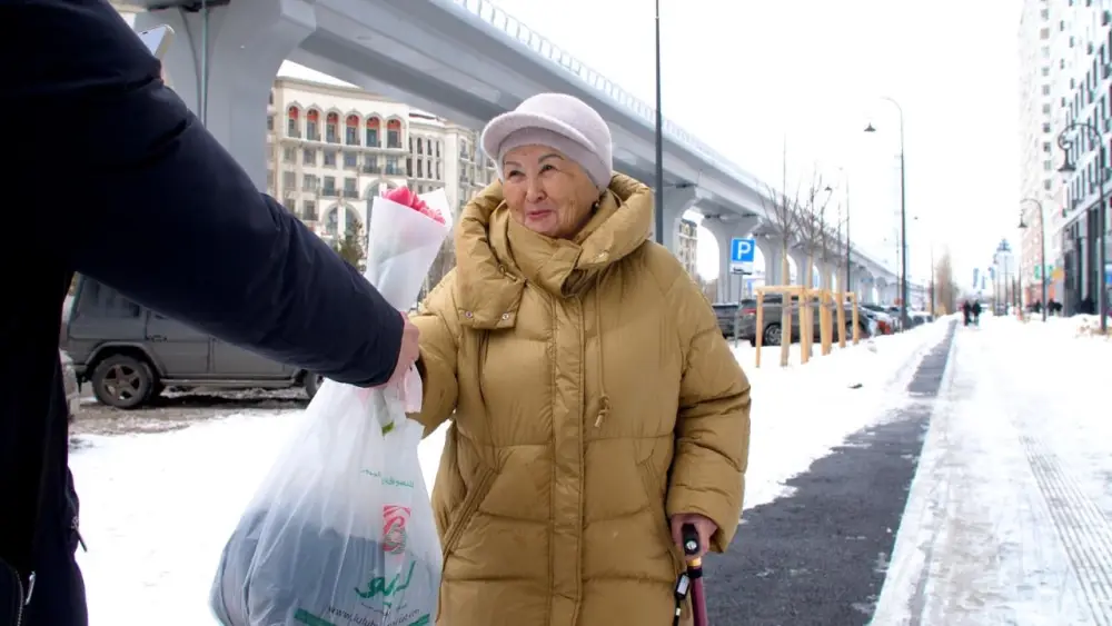 Цветы для женщин в Сарайшыке {city2}