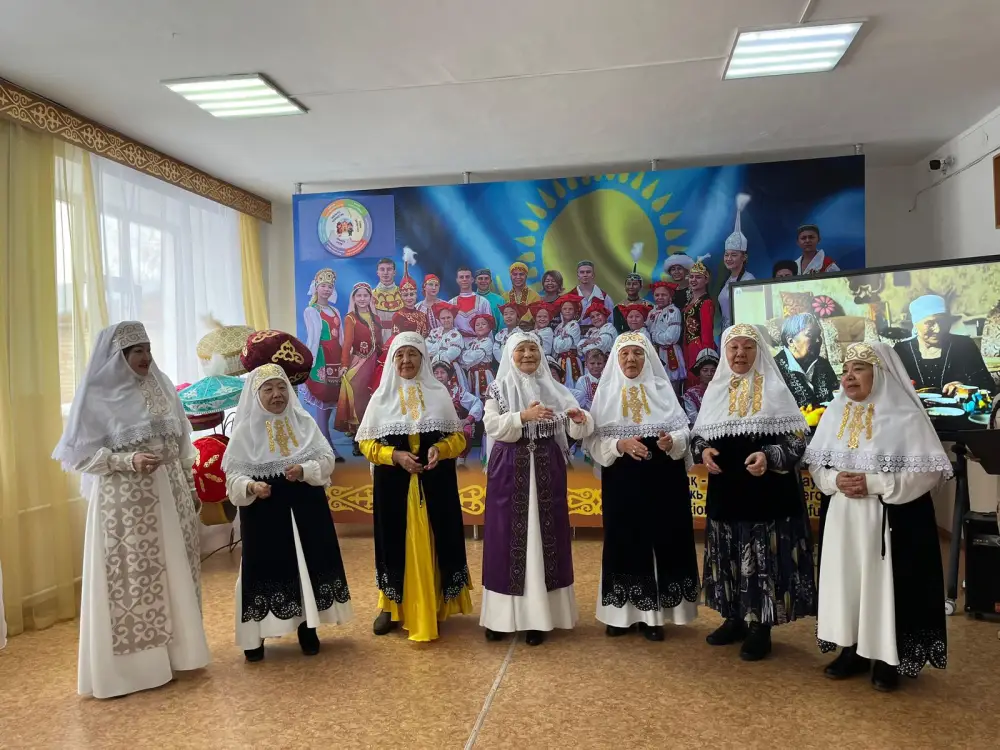 В школе района Алтай открыт кабинет национальных традиций (9)