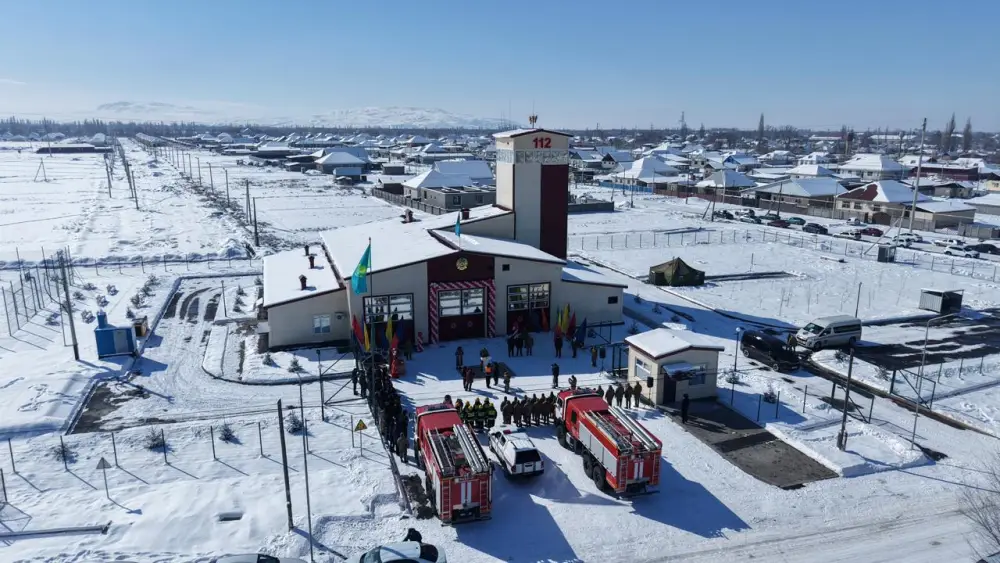 Открытие нового пожарного депо в селе Балпык би: ключи от машин вручены {city2}