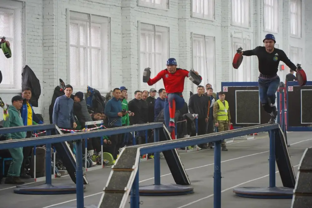 Подведены итоги второго этапа зимних чемпионатов по пожарно-спасательному спорту (7)