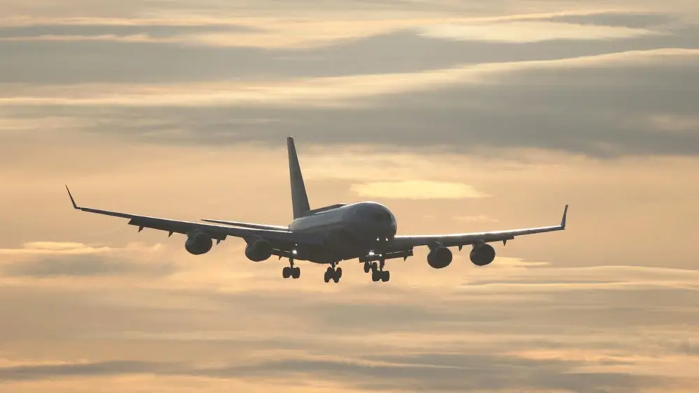 Казахстанцы продолжают возвращаться на родину из стран Ближнего Востока {city2}