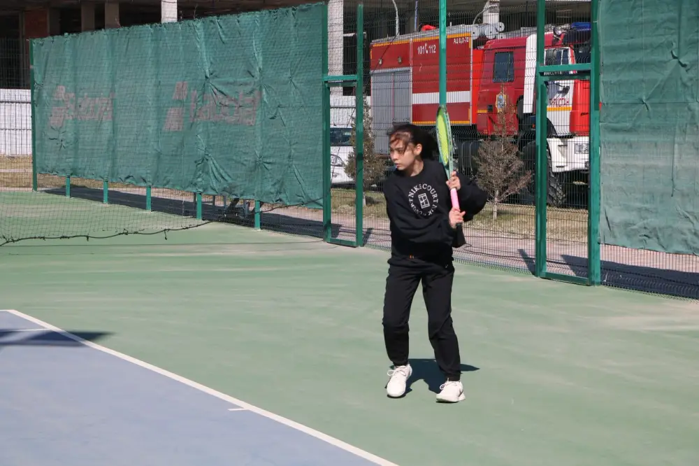 В ТУРКЕСТАНЕ СТАРТОВАЛ МЕЖДУНАРОДНЫЙ ТУРНИР «TENNIS EUROPE 16&UNDER TURKESTAN G3» {city2}