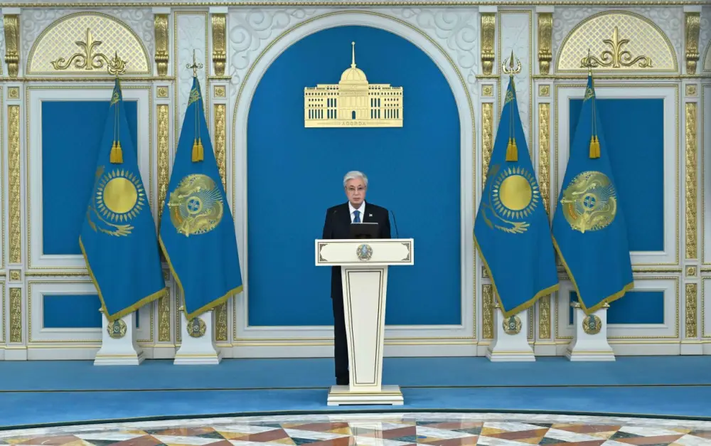 Поддержка паралимпийского движения в Казахстане награждение членов сборной {city2}