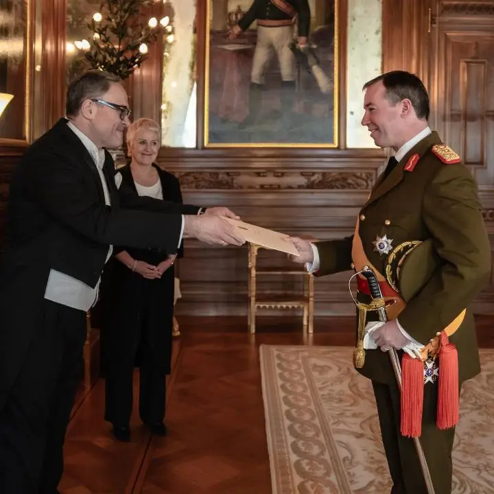 Казахстанский посол вручил верительные грамоты Великому Герцогу Люксембурга, обсудив перспективы сотрудничества {city2}