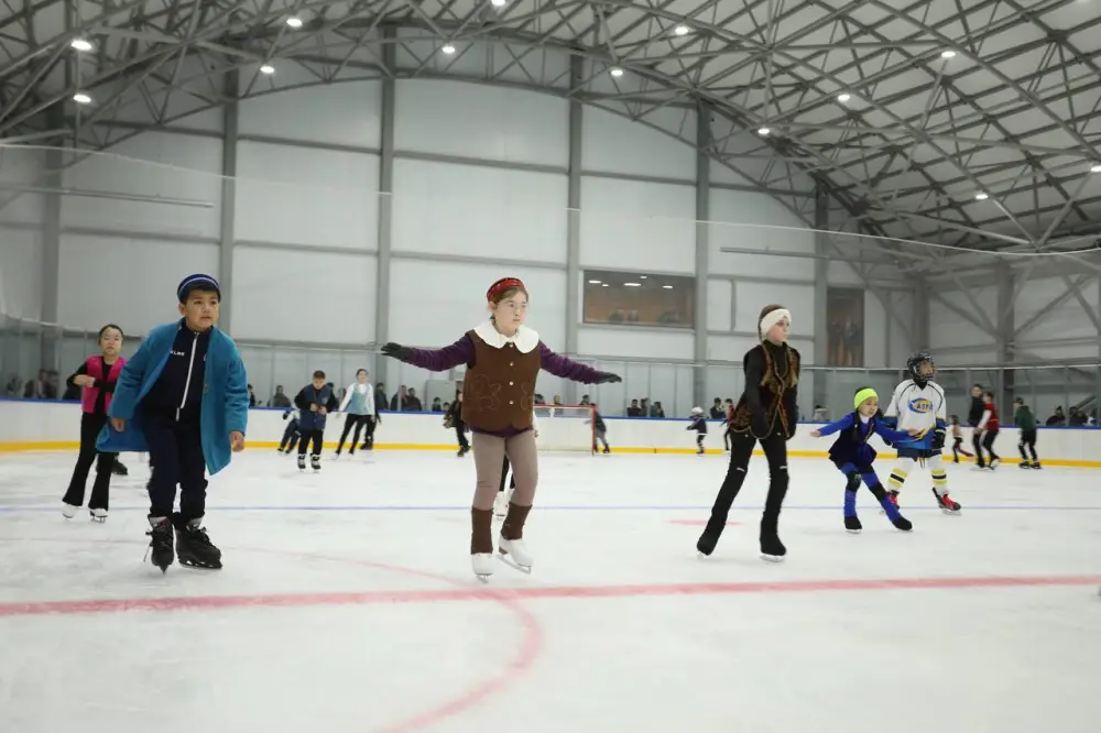 Открытие ледового дворца в Мангистау: новый импульс для зимних видов спорта в регионе {city2}