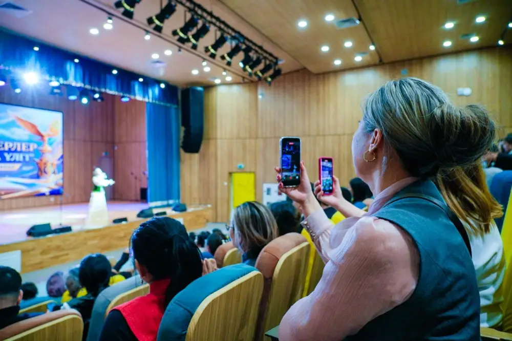 «Адал Азамат»: урок патриотизма провели для столичных школьников (4)