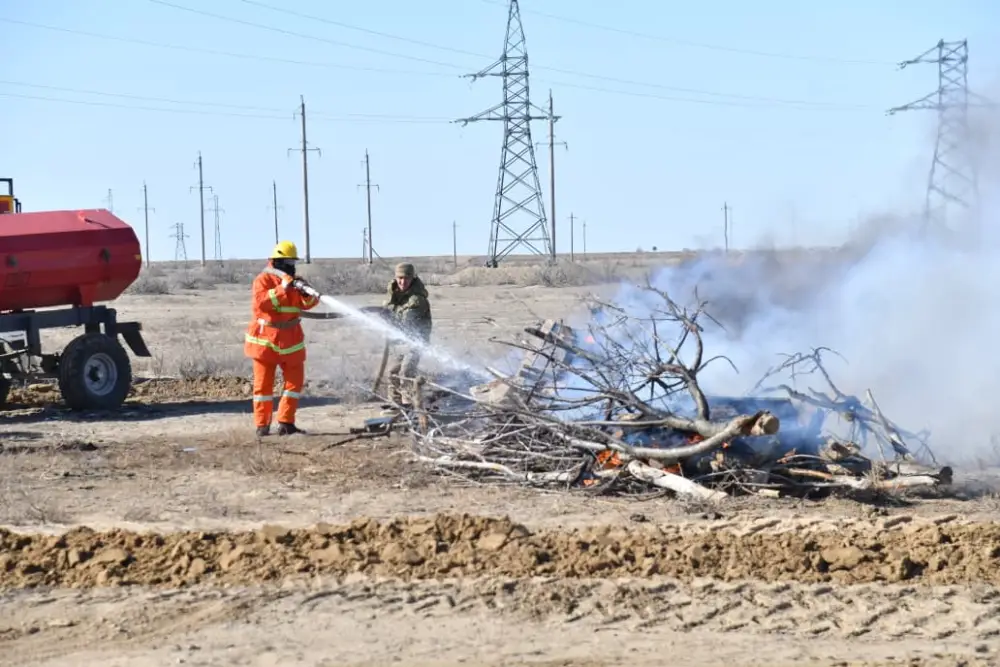 Атырауские эковолонтёры приняли участие в акции по защите природы (5)
