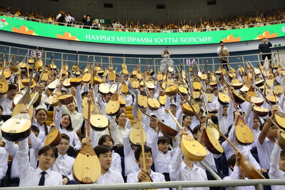 11 500 домбристов Алматы установили национальный рекорд в честь Наурыз Мейрамы (4)