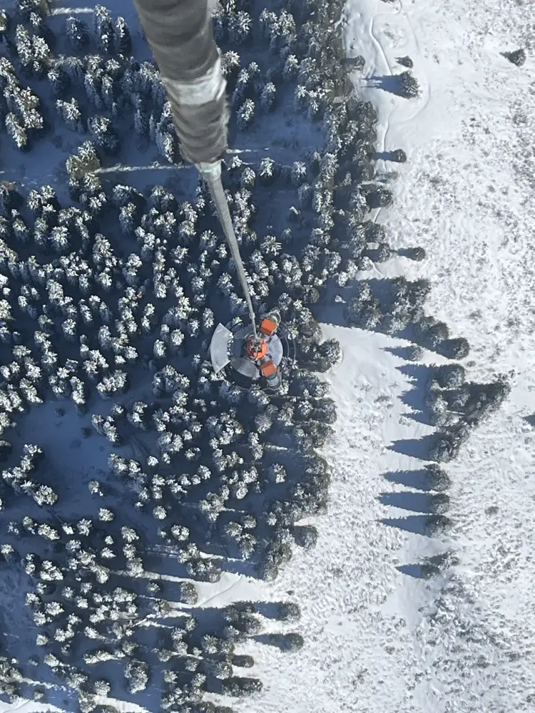 В горах Алматы для спуска лавин применяются современные технологии (5)