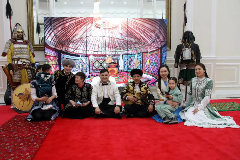 Наурызнама: военнослужащие надели национальные костюмы (3)