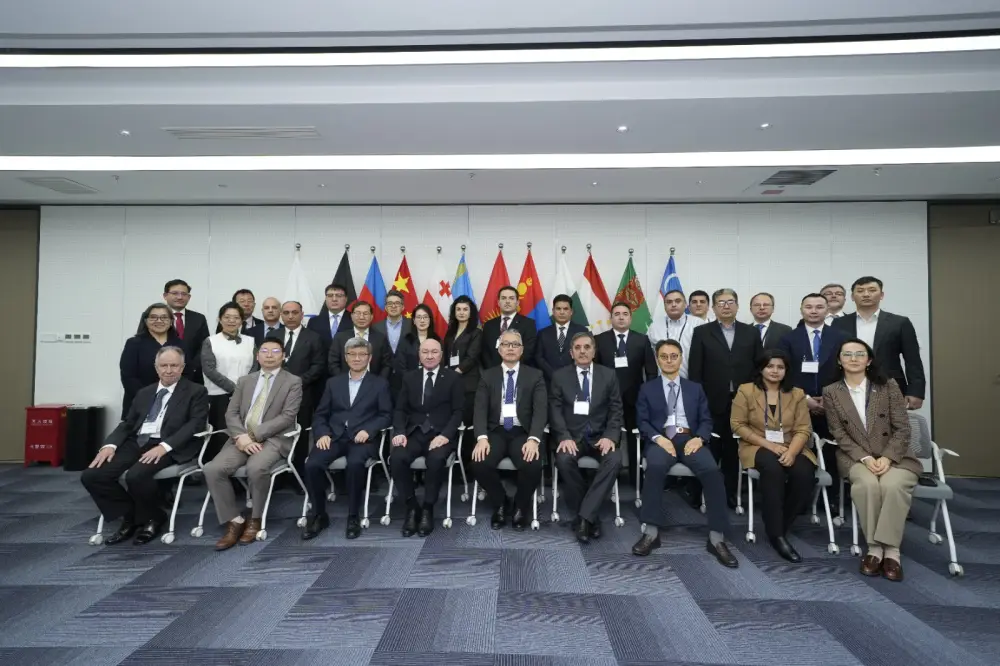 Казахстанская делегация приняла участие в первом заседании дорожной группы ЦАРЭС в Урумчи (2)