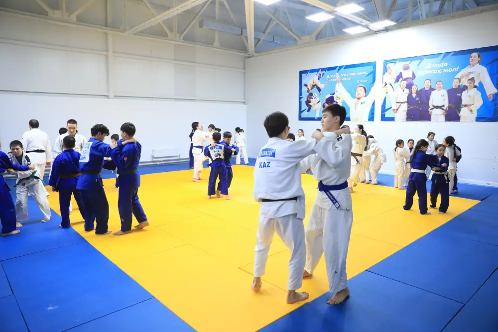 В 12 раз больше прежнего: для юных спортсменов Шалкара построен новый спортивный комплекс (6)