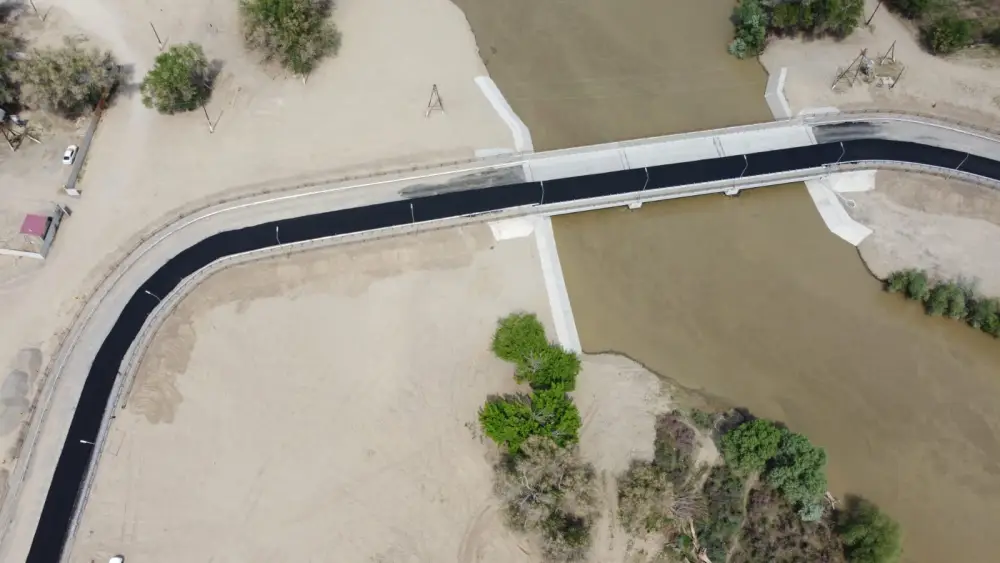 Бейбит Исабаев: Доля местных дорог в хорошем и удовлетворительном состоянии составила 95% (9)