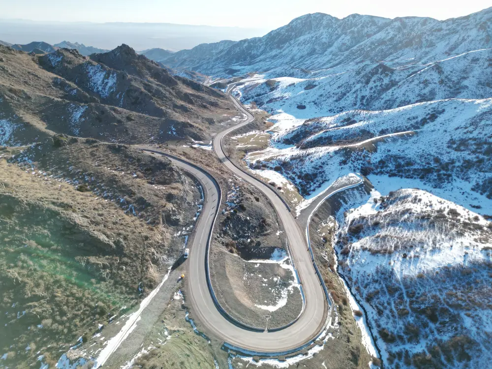 Бейбит Исабаев: Доля местных дорог в хорошем и удовлетворительном состоянии составила 95% (6)