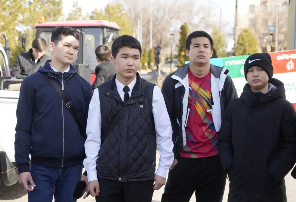 «Эко-излёт» в Жетісу: волонтёры собирают природу в рамках программы «Таза Қазақстан» {city2}