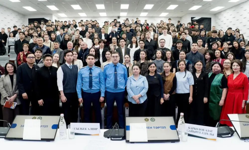 Профилактическую лекцию по противодействию преступности провели для студентов столичного вуза (5)