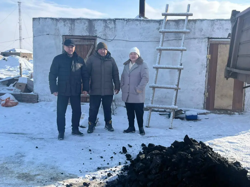 В Тарбагатайском районе предприниматели оказали помощь нуждающимся семьям (3)