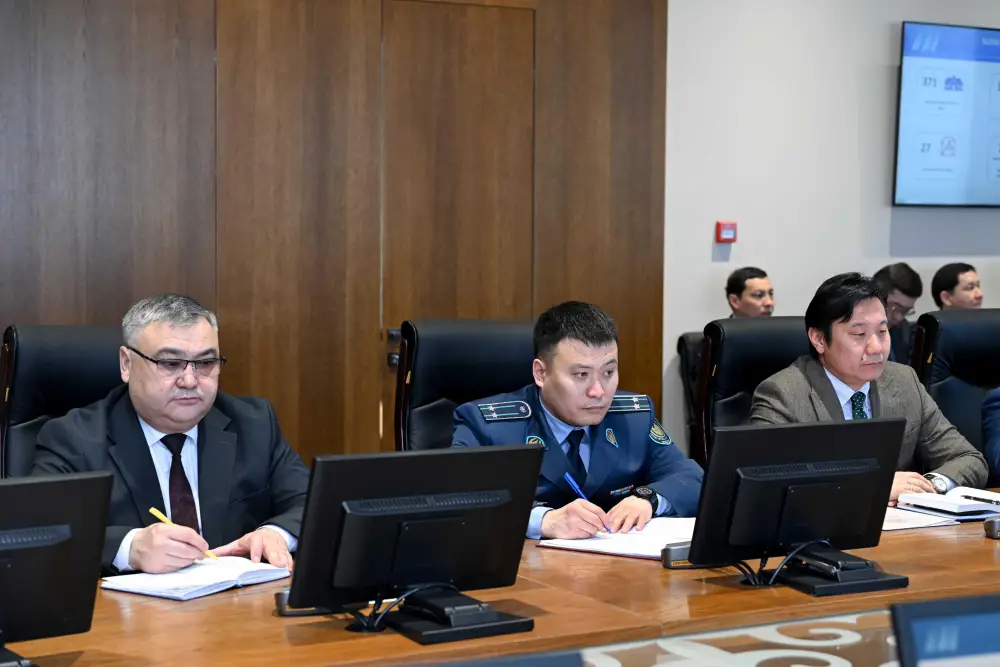 В области Абай рассмотрели ход подготовки к весенне-полевым работам (3)