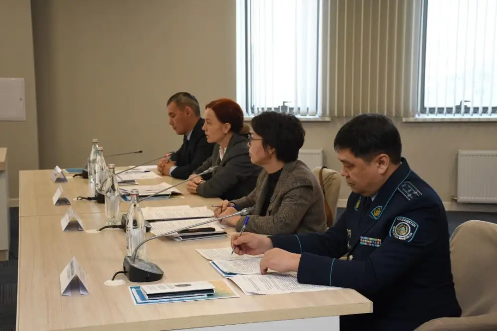 В Акмолинской области обсудили меры профилактики наркомании (3)