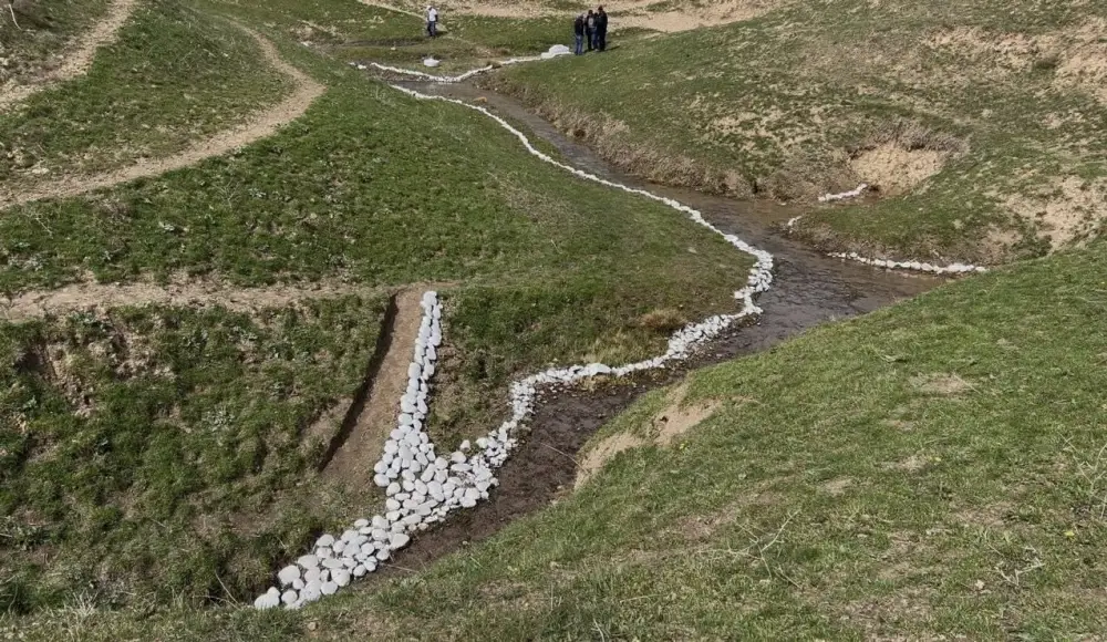 ТУРКЕСТАН: ЭКОЛОГИЧЕСКАЯ АКЦИЯ «МӨЛДІР БҰЛАҚ» ПРИВЕЛА К УЛУЧШЕНИЮ КАЧЕСТВА ВОДНЫХ РЕСУРСОВ {city2}