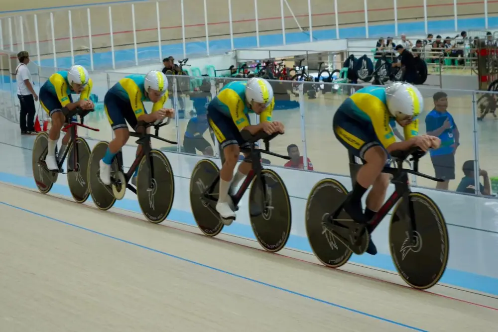 Успех юниорской команды Казахстана на чемпионате Азии по велотреку подчеркивает развитие велоспорта в стране {city2}
