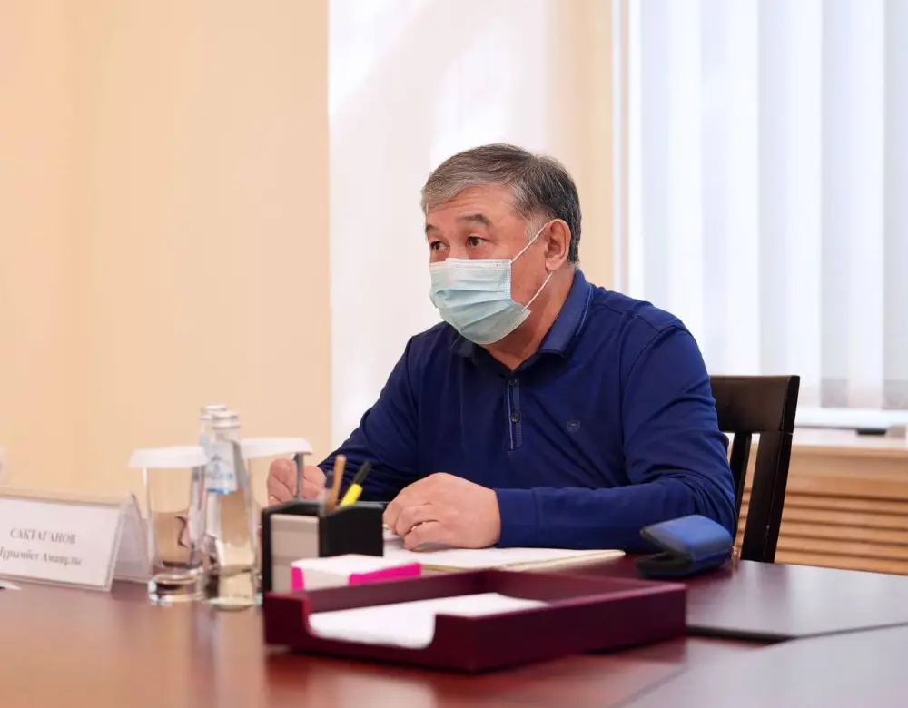 Аким ВКО на личном приеме рассмотрел обращения граждан (8)