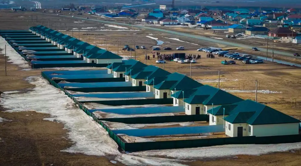 В Актюбинской области 30 семей получили ключи от новых домов (7)