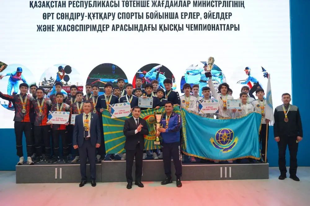 В Усть-Каменогорске завершились зимние чемпионаты МЧС Республики Казахстан по пожарно-спасательному спорту (8)