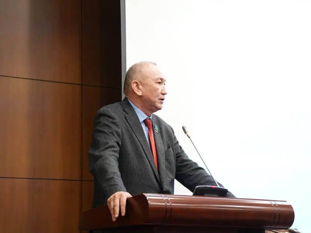 В Министерстве экологии состоялась встреча с членами Общенациональной коалиции по разъяснению проекта новой Конституции (6)