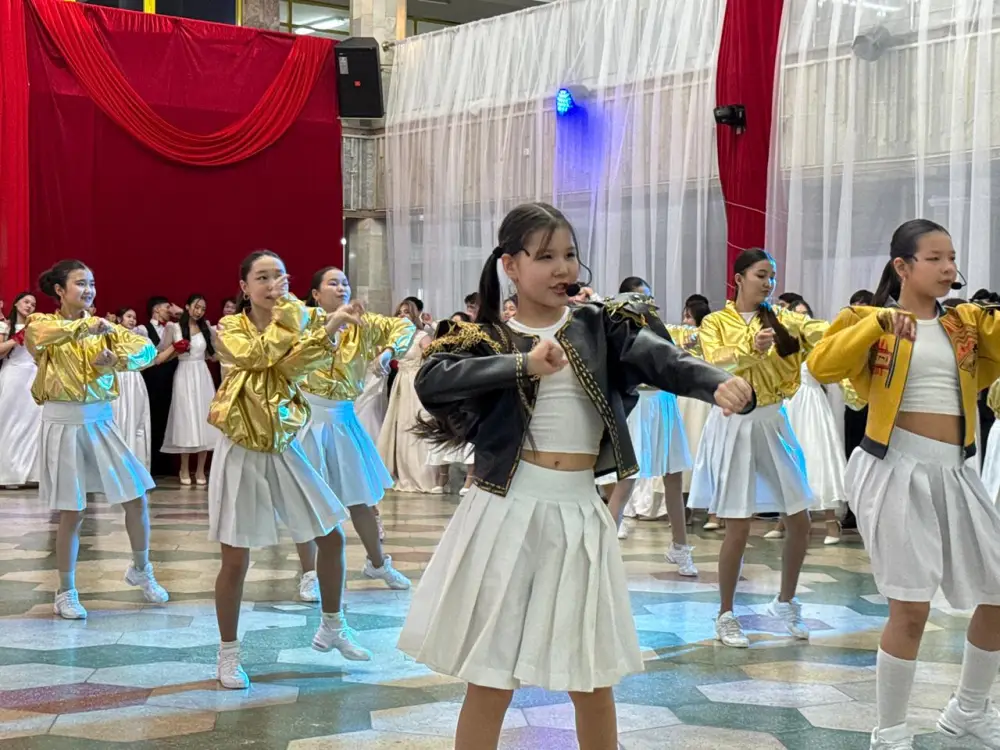 Торжественный бал «Симфония весны» прошел в Астане (3)