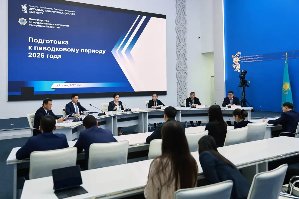 Подготовка к паводкам: более 86 тысяч кубометров материалов и 2 тысячи единиц техники на дорогах {city2}